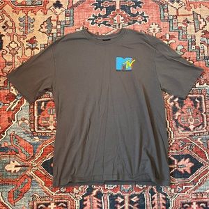 Dumbgood - XL MTV graphic tee gray